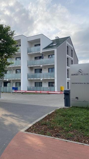 גרצי'יבובו Sunset Resort Apartament Kapi מראה חיצוני תמונה
